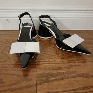 Jeffrey Campbell Kari Pointed Toe Slingback Pump - black white silver - size 5
